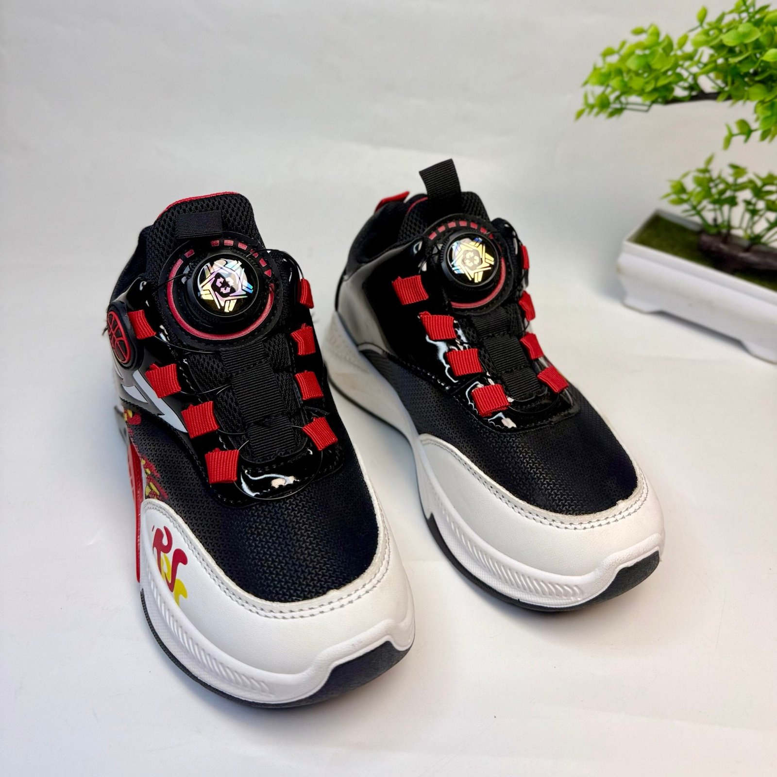 speed sneaker