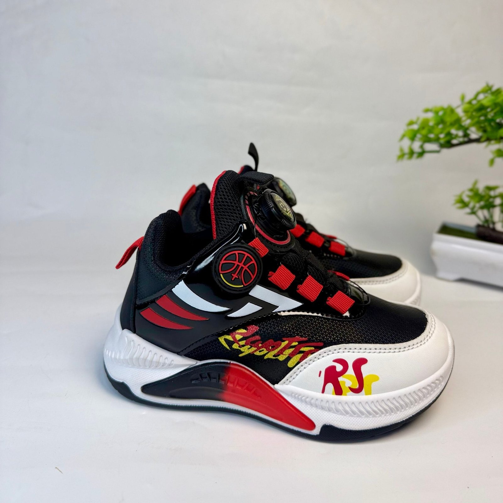 speed sneaker