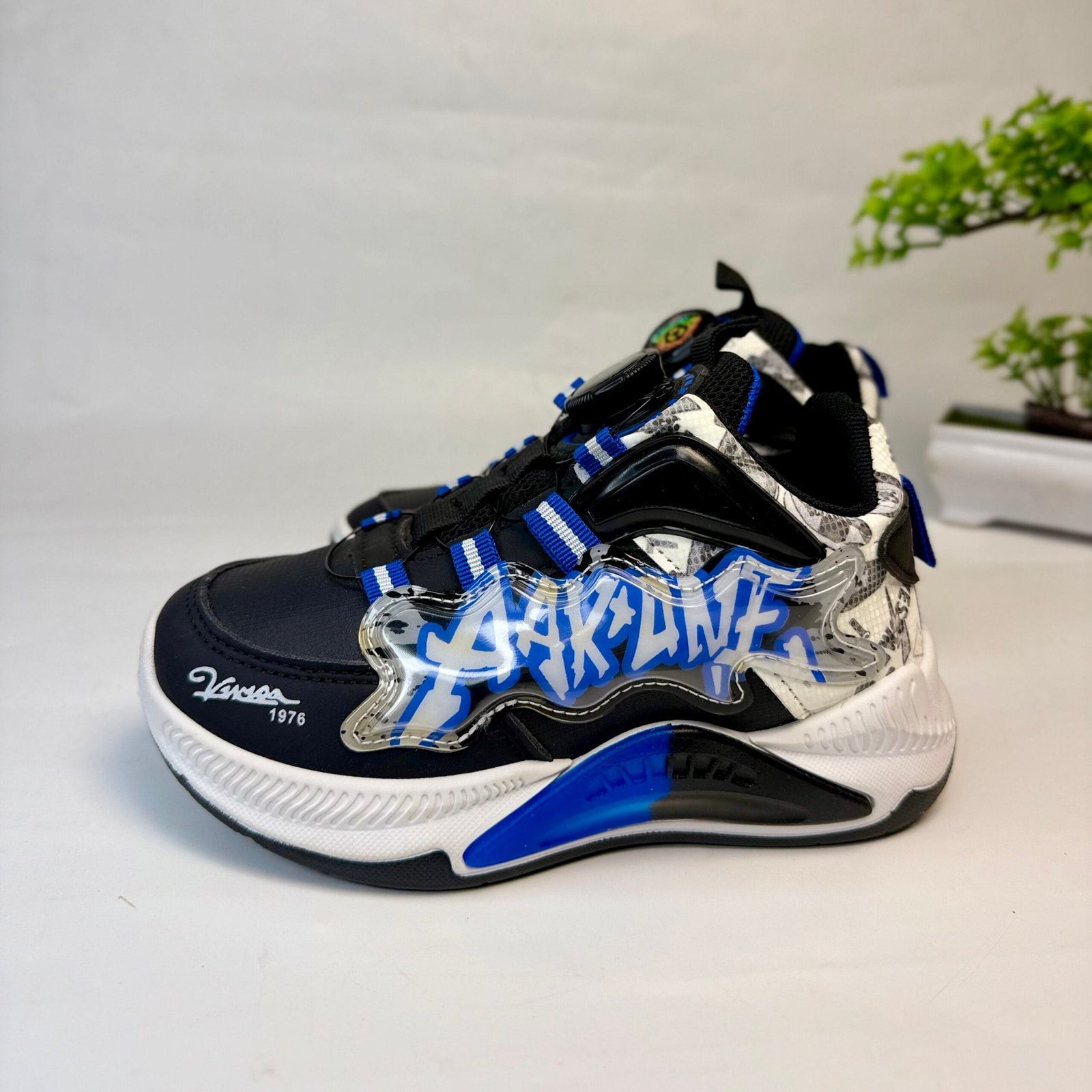 speed sneaker